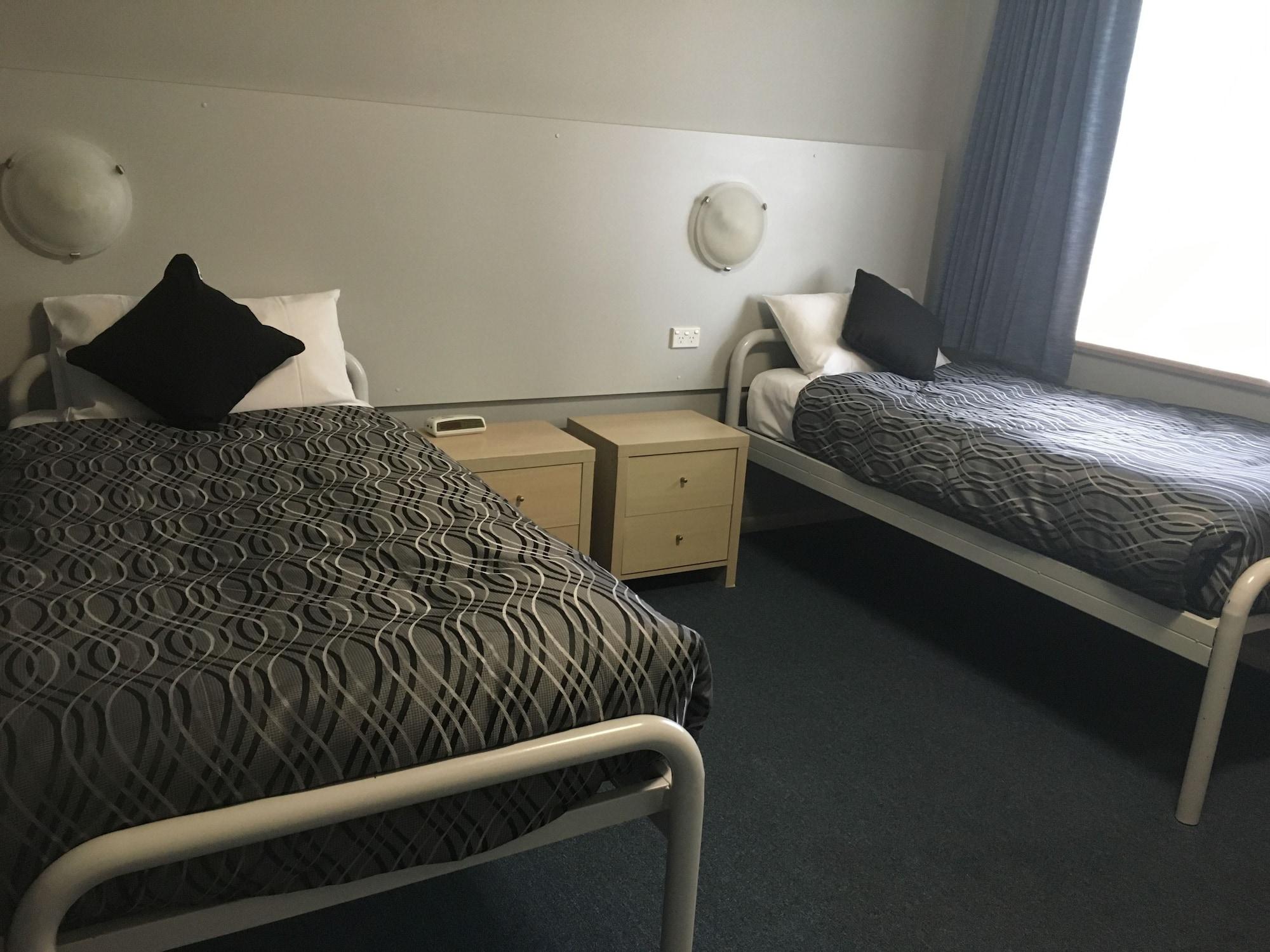Flinders Motel Wollongong Bagian luar foto