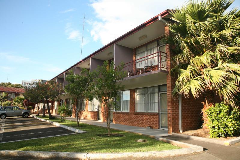 Flinders Motel Wollongong Bagian luar foto