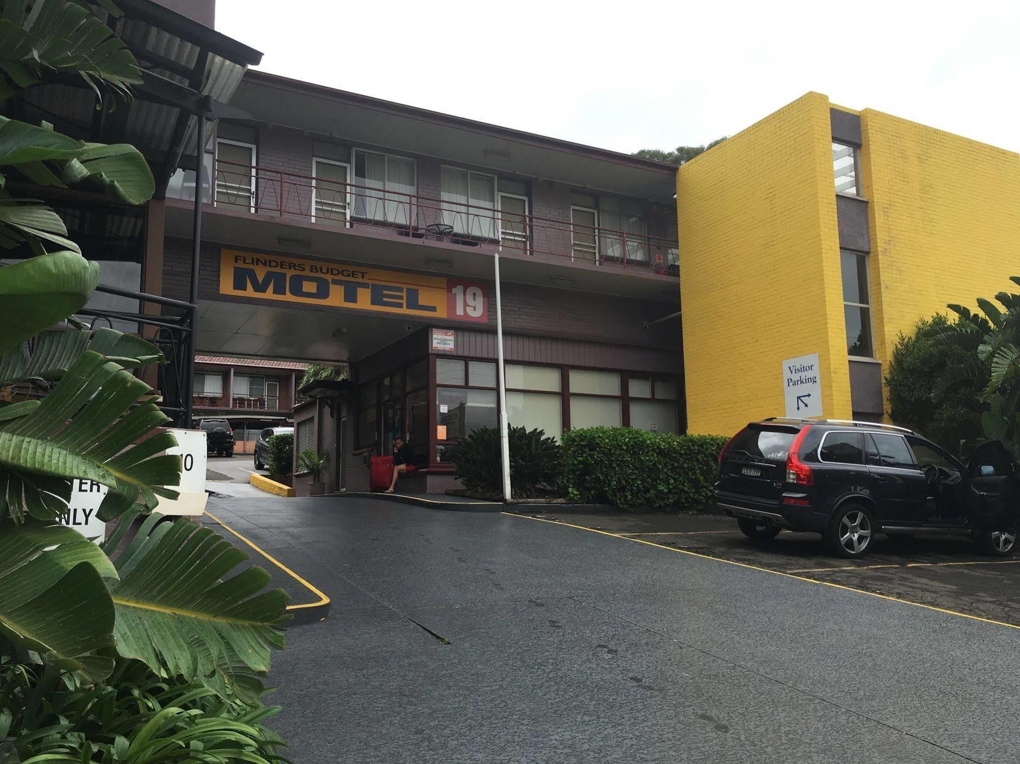 Flinders Motel Wollongong Bagian luar foto