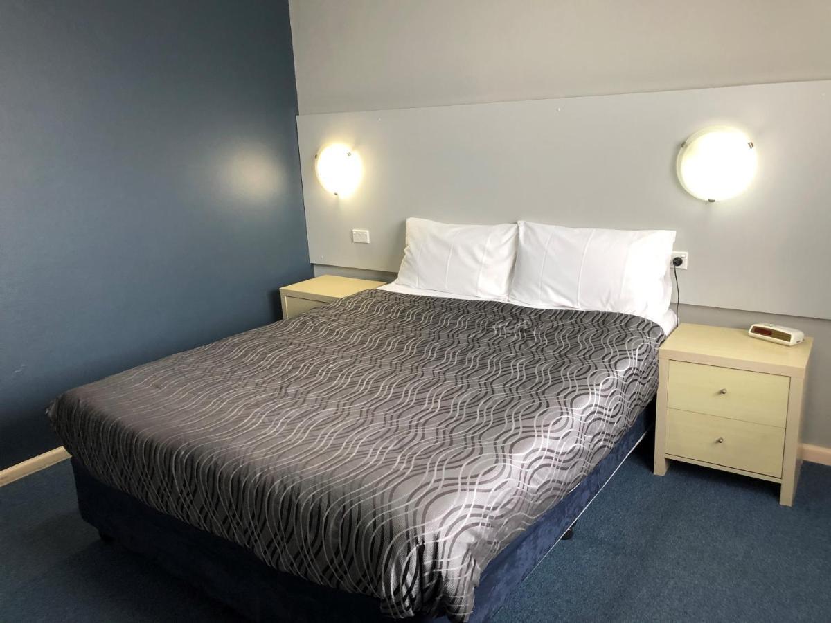 Flinders Motel Wollongong Bagian luar foto