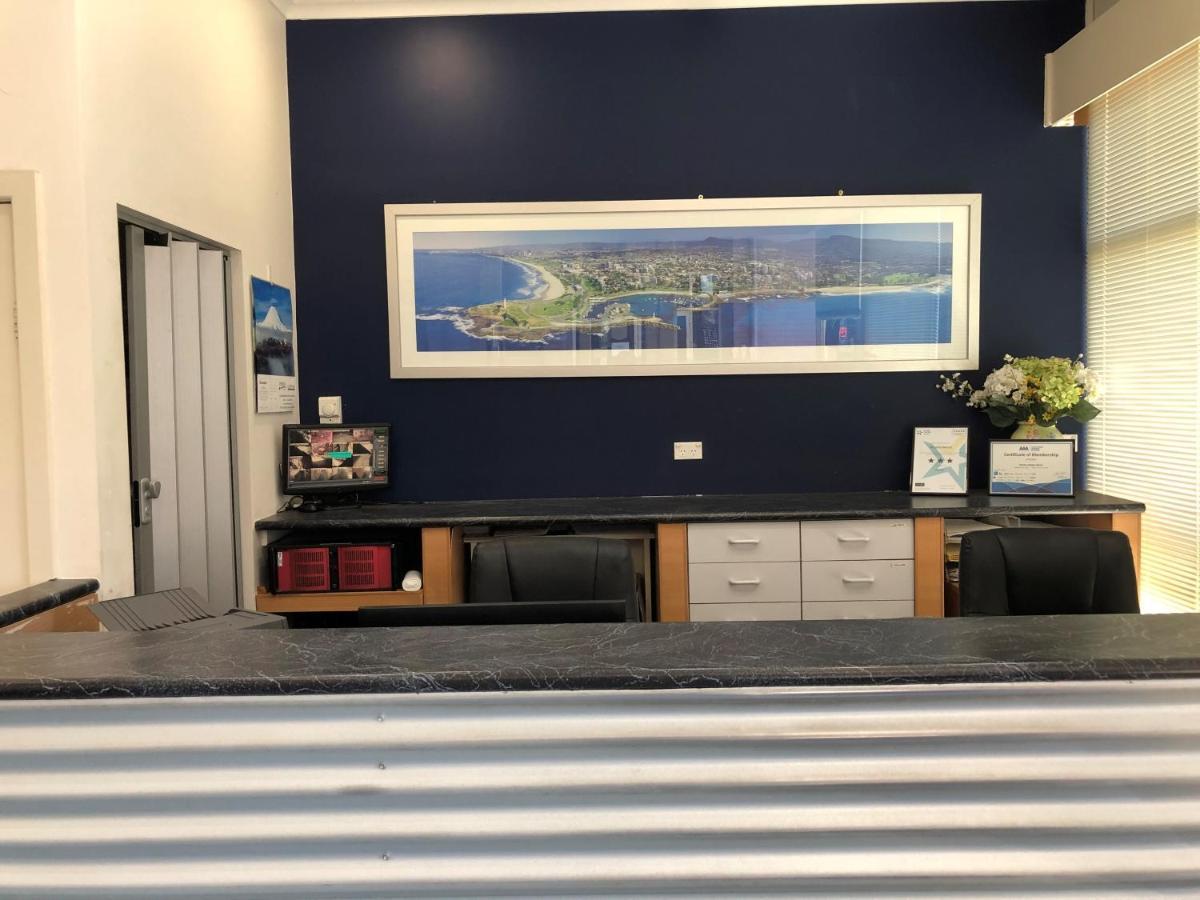 Flinders Motel Wollongong Bagian luar foto