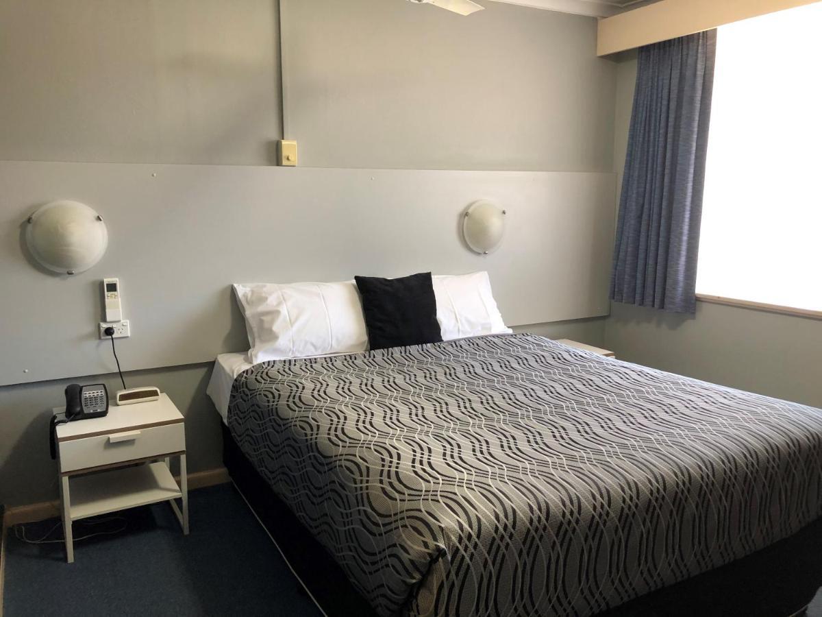 Flinders Motel Wollongong Bagian luar foto